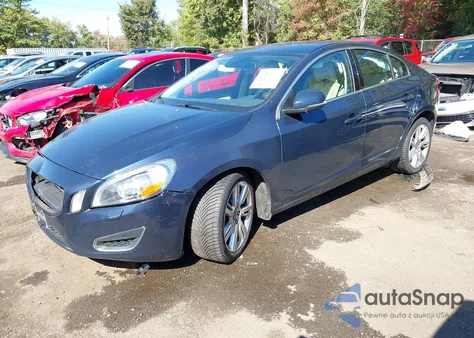2013 Volvo S60 T6 from USA, damaged, VIN YV1902FHXD2233422